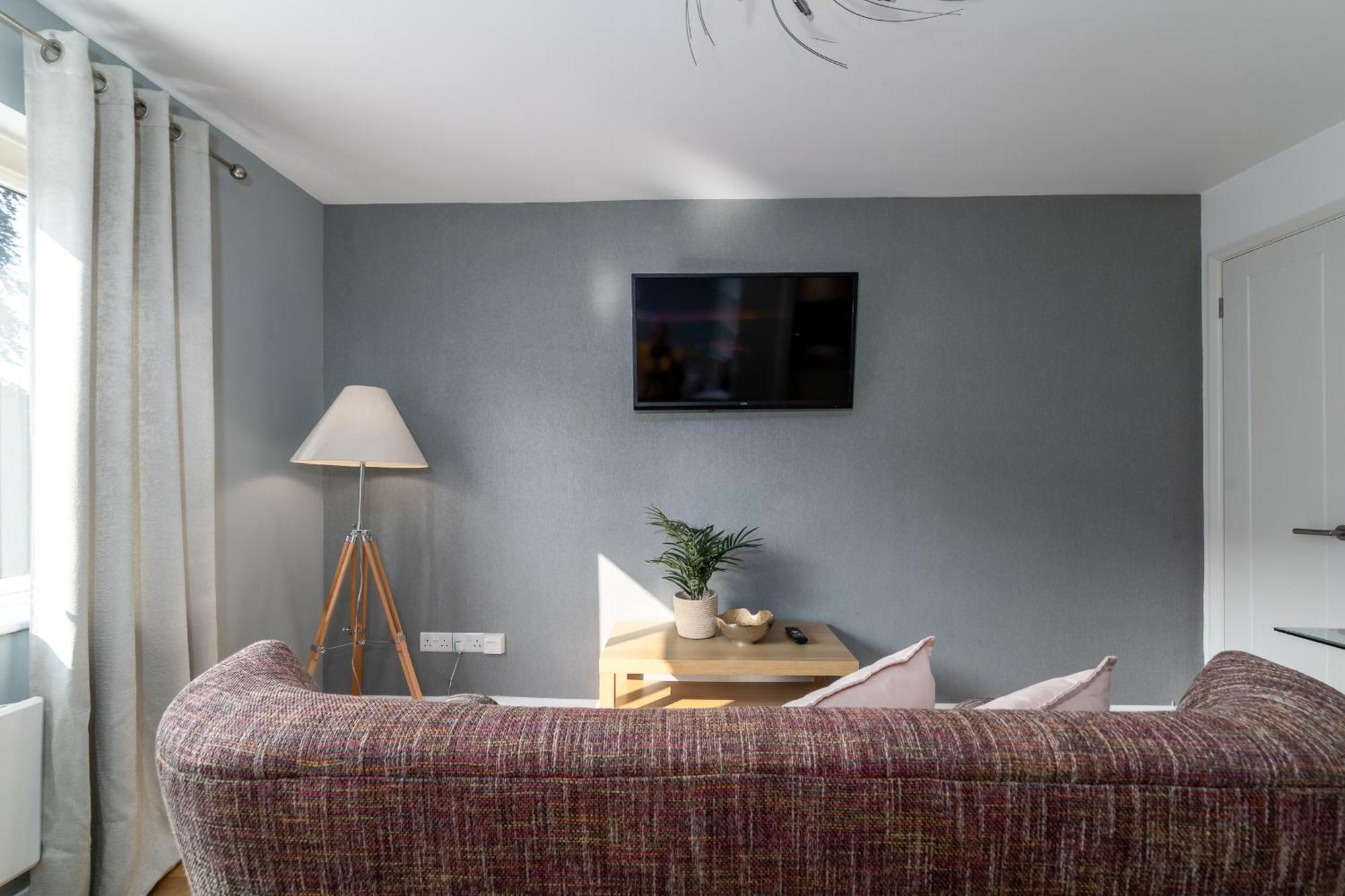 Alison Court Apartment